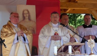 Uroczystości 10 rocznicy nadania szkole imienia Jana Pawła II