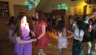 Dyskoteka szkolna – taneczna zabawa na zakończenie roku!