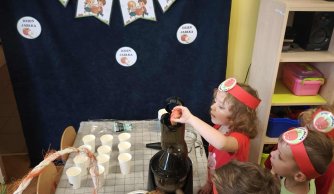 "Wszyscy jabłka chętnie jemy i Dzień Jabłka świętujemy!"