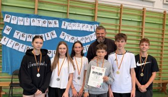 Powiatowe Igrzyska Młodzieży Szkolnej w drużynowym tenisie stołowym