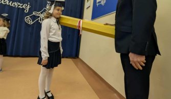 Ślubowanie uczniów klasy pierwszej