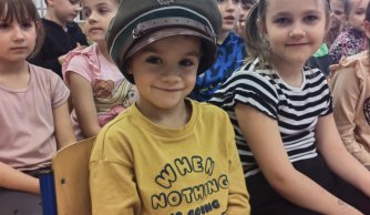 Spotkanie uczniów z przedstawicielkami Lasów Janowskich