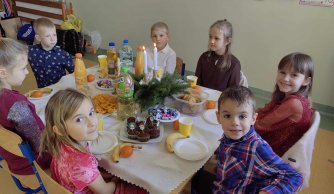 Zapach pierników i dźwięk kolęd – wigilie klasowe