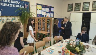 Zapach pierników i dźwięk kolęd – wigilie klasowe