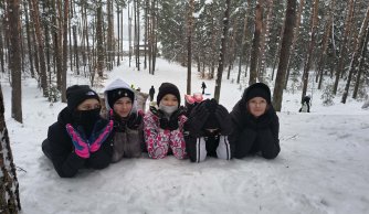 Śnieżna wyprawa pełna radości – szkolny kulig w Dylach