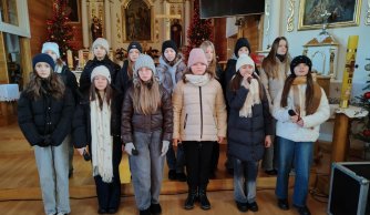 Koncert chórku szkolnego w Trzęsinach