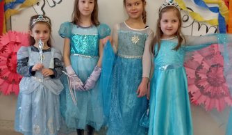 Jak co roku w karnawale, dzieci bawią się wspaniale